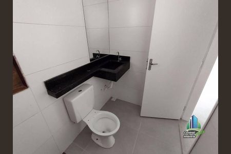 32_photo/94ce1ef6c9.c405d9b7cdaa4033-ATLAS-d1c02e6e-d987-4d6c-a3c6-54833bf88710.jpg de casa à venda com 2 quartos, 100m² em Vila Tupi, Praia Grande