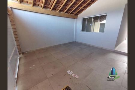 3_photo/94ce1ef6c9.c405d9b7cdaa4033-ATLAS-d37955b7-d12e-459a-88c8-280675eedf38.jpg de casa à venda com 2 quartos, 100m² em Vila Tupi, Praia Grande