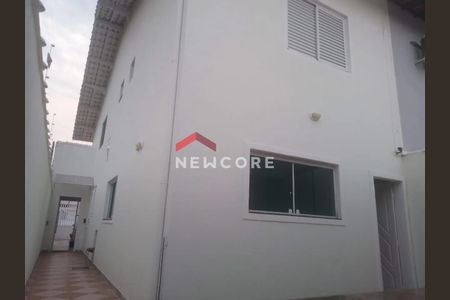 10_photo/94ce1ef705.93b8fa184532727f-ATLAS-69dffb6c-a5b7-4b73-97df-c8ecb738d332.jpg de casa à venda com 3 quartos, 152m² em Vila Tupi, Praia Grande