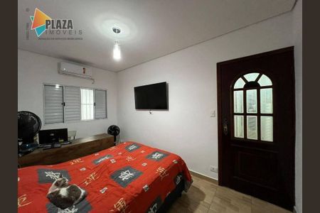 20_photo/94ce1ef771.84e26749ec0ff23f-ATLAS-84b4341d-83c8-4049-b79b-387c64f8f9e9.jpg de casa à venda com 3 quartos, 72m² em Vila Tupi, Praia Grande