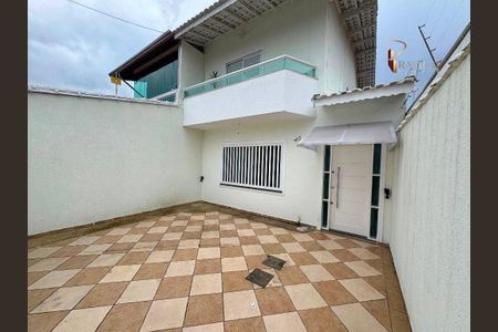 6_photo/94ce1ef7ab.732b7fd8aaa5f07d-ATLAS-879d9192-b31d-480a-8c75-a6f99af25ec0.jpg de casa à venda com 3 quartos, 152m² em Vila Tupi, Praia Grande