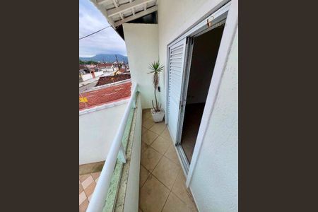 2_photo/94ce1ef7ab.732b7fd8aaa5f07d-ATLAS-88088fcd-3330-4857-8dd9-fd30edab061b.jpg de casa à venda com 3 quartos, 152m² em Vila Tupi, Praia Grande