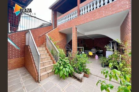 20_photo/94ce1ef7c1.04a823dc9d4d949a-ATLAS-30ee8d31-4a39-47c2-9fc1-382df049ec9c.jpg de casa à venda com 4 quartos, 175m² em Vila Tupi, Praia Grande