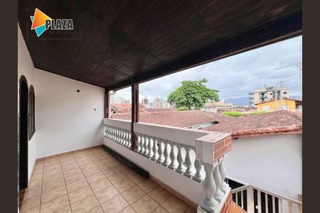 28_photo/94ce1ef7c1.04a823dc9d4d949a-ATLAS-9d678306-4e9d-4354-abb9-3167abf76eef.jpg de casa à venda com 4 quartos, 175m² em Vila Tupi, Praia Grande