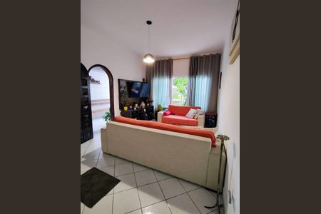 10_photo/94ce1ef7c3.1987c265c069de70-ATLAS-6fda6b9b-49aa-4786-83eb-9eb98f3fbcd3.jpg de casa à venda com 2 quartos, 80m² em Vila Tupi, Praia Grande