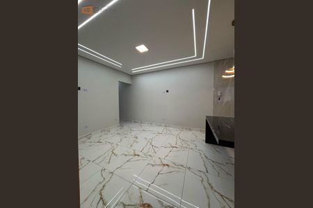 4_photo/94ce1ef7f7.de1539f27b8bccfe-ATLAS-4e33ed23-0aa1-439d-a8ef-7c8285a4bf88.jpg de casa à venda com 3 quartos, 90m² em Vila Assuncao, Praia Grande