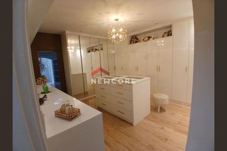 7_photo/94ce1ef807.8a706a3c1c8a5b40-ATLAS-1bcc027b-90a9-4b65-a6b0-8fc14a62ee77.jpg de casa à venda com 3 quartos, 500m² em Vila Tupi, Praia Grande