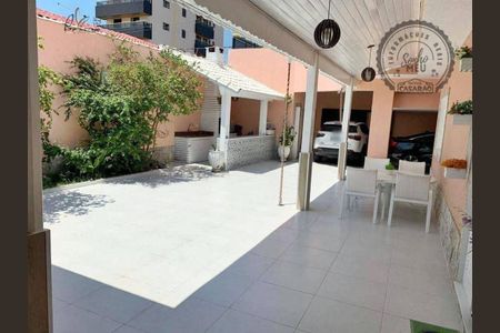 2_photo/94ce1ef807.8a706a3c1c8a5b40-ATLAS-4a78c8c5-5cde-46f2-acb0-e03cdb2a7bec.jpg de casa à venda com 4 quartos, 366m² em Vila Tupi, Praia Grande