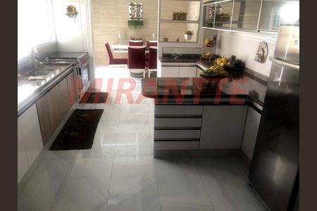 11_photo/94ce1ef807.8a706a3c1c8a5b40-ATLAS-74e3600d-331e-405d-810f-8c652b26b2ef.jpg de casa à venda com 4 quartos, 366m² em Vila Tupi, Praia Grande