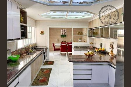 5_photo/94ce1ef807.8a706a3c1c8a5b40-ATLAS-c7eb3d00-9f8d-4753-aaaa-8e86b744b192.jpg de casa à venda com 4 quartos, 366m² em Vila Tupi, Praia Grande