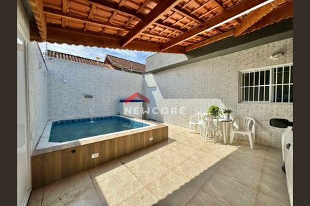 2_photo/94ce1ef80b.f7e7744c47d68114-ATLAS-91fc70b5-efd1-4773-8092-e8bb35c62854.jpg de casa à venda com 3 quartos, 107m² em Vila Assuncao, Praia Grande