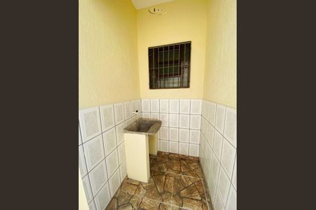 6_photo/94ce1ef863.8a3b691a8180766f-ATLAS-614bd7ef-4c4c-49ab-a122-7d35ed9fd94f.jpg de casa à venda com 2 quartos, 78m² em Vila Assuncao, Praia Grande