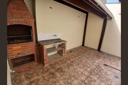 6_photo/94ce1ef863.8a3b691a8180766f-ATLAS-e972270a-9f36-4957-b3e0-d0b06384c9ad.jpg de casa à venda com 2 quartos, 85m² em Vila Assuncao, Praia Grande