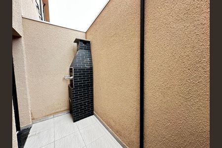 5_photo/94ce1ef88f.86f105e730b74fa5-ATLAS-3a574c74-b01d-4651-b450-71ea8799307a.jpg de casa à venda com 2 quartos, 56m² em Vila Assuncao, Praia Grande