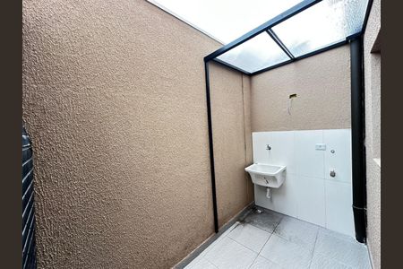 8_photo/94ce1ef88f.86f105e730b74fa5-ATLAS-86950db9-0a2a-4a7f-990e-db3cf32fd436.jpg de casa à venda com 2 quartos, 56m² em Vila Assuncao, Praia Grande