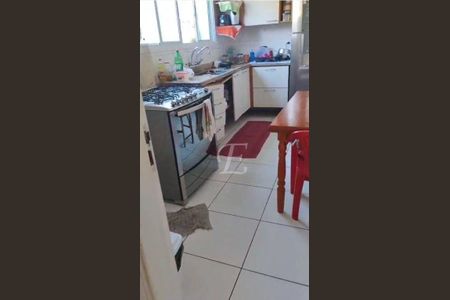 12_photo/94ce1ef903.e05330e77f2ddff2-ATLAS-98e0a43b-b7c5-408c-8570-7ed1891d94bd.jpg de casa à venda com 3 quartos, 140m² em Vila Assuncao, Praia Grande