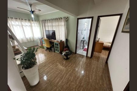 14_photo/94ce1ef929.2a31a181cf98d50c-ATLAS-0c8af405-e8e7-4375-b508-412e6239b871.jpg de casa à venda com 6 quartos, 240m² em Vila Assuncao, Praia Grande