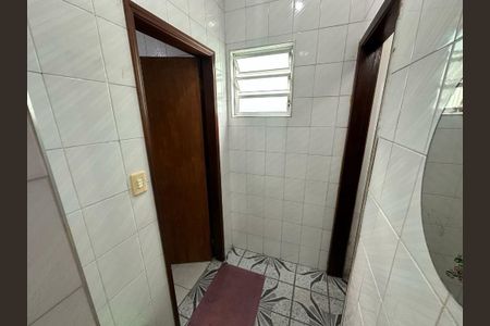 7_photo/94ce1ef929.2a31a181cf98d50c-ATLAS-1e527062-9d41-40ee-b150-231bcf6f7c40.jpg de casa à venda com 6 quartos, 240m² em Vila Assuncao, Praia Grande