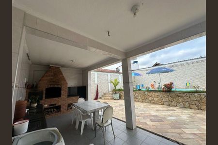 2_photo/94ce1ef929.2a31a181cf98d50c-ATLAS-ae3f5176-eba1-481f-856b-b6cd5bed0273.jpg de casa à venda com 6 quartos, 240m² em Vila Assuncao, Praia Grande