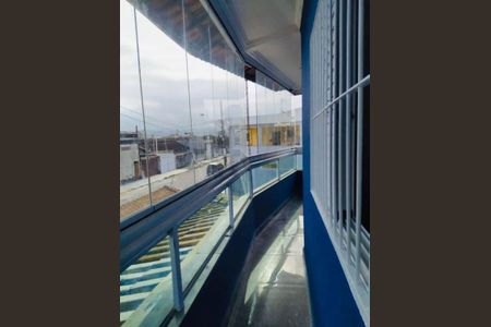 8_photo/94ce1ef9b1.32d3cee88d6adeff-ATLAS-afc93ddc-e2b1-4f12-b005-1677670a32ad.jpg de casa à venda com 3 quartos, 90m² em Vila Tupi, Praia Grande