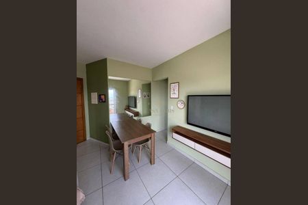 6_photo/94ce1ef9b7.5a5785873e0d02d1-ATLAS-6596111b-bfca-4cd9-a8e2-522d4e6a4772.jpg de apartamento à venda com 1 quarto, 48m² em Vila Tupi, Praia Grande