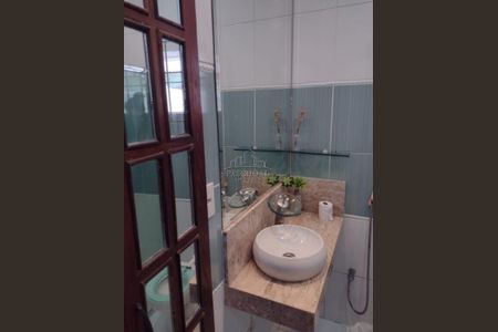 9_photo/94ce1ef9bb.7b19923cb1e50d7a-ATLAS-8c51f0fb-b79c-4b23-8a4a-05a4932b3b34.jpg de casa à venda com 2 quartos, 90m² em Vila Tupi, Praia Grande