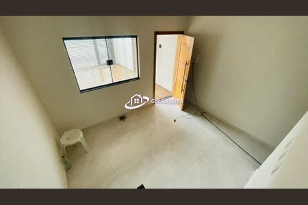 2_photo/94ce1efa5d.8cbbc6e43ead3576-ATLAS-4d5da0d1-7dcd-42a3-a97a-d97deb208e50.jpg de casa à venda com 2 quartos, 61m² em Vila Tupi, Praia Grande