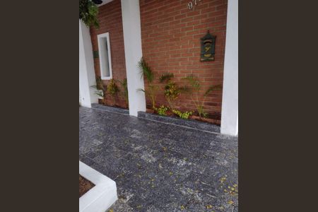 13_photo/94ce1efb19.eac4368e9a4a4ed1-ATLAS-fa7d750d-c1dc-4a71-968f-7ae5bdc2a724.jpg de casa à venda com 3 quartos, 171m² em Vila Tupi, Praia Grande