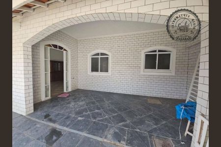 37_photo/94ce1efbdd.786ced69833e2489-ATLAS-d4107155-ba8e-48dc-8bf0-160f57bb8e04.jpg de casa para alugar com 3 quartos, 150m² em Vila Tupi, Praia Grande