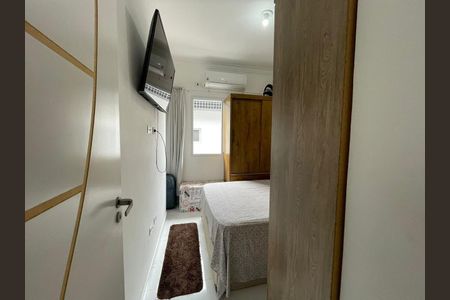 6_photo/94ce1efc03.821bca6a381fcd78-ATLAS-d4eb708b-cb0b-46d1-bbf6-c0c340bdc391.jpg de casa à venda com 2 quartos, 52m² em Vila Assuncao, Praia Grande