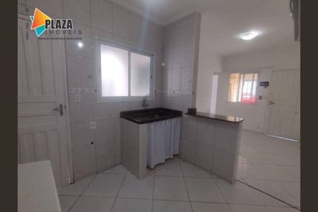 7_photo/94ce1efd5d.ae51fdf35dd2c9d6-ATLAS-5f146156-5eec-41c5-9108-9c0a0d217f8e.jpg de casa à venda com 2 quartos, 50m² em Jardim Gloria, Praia Grande