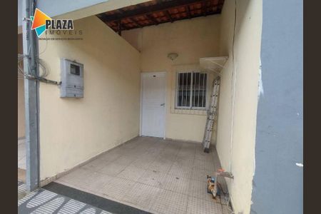 2_photo/94ce1efd5d.ae51fdf35dd2c9d6-ATLAS-b7ff8569-aed2-47bb-b4bb-c93b4cb1dd91.jpg de casa à venda com 2 quartos, 49m² em Jardim Gloria, Praia Grande