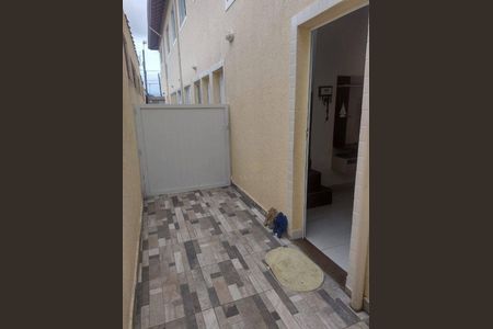 2_photo/94ce1efdd9.7d75d462e77fcee6-ATLAS-0a1d53e8-fd1e-41ed-8a57-aefdd802586a.jpg de casa à venda com 2 quartos, 63m² em Vila Assuncao, Praia Grande