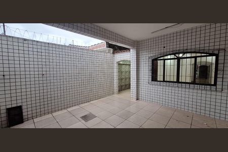 44_photo/94ce1efe29.deae25538405ce54-ATLAS-e5958d88-a57c-421b-a5aa-4f2fb9bcf8bf.jpg de casa à venda com 2 quartos, 150m² em Vila Assuncao, Praia Grande