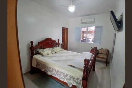 8_photo/94ce1efe83.8d2ef5eddb15fda8-ATLAS-01f3fb67-e924-483a-904c-3247fab499b5.jpg de casa à venda com 3 quartos, 150m² em Vila Assuncao, Praia Grande