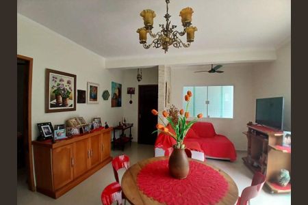 2_photo/94ce1efe83.8d2ef5eddb15fda8-ATLAS-2038765d-819d-4841-9384-e7b991de27df.jpg de casa à venda com 3 quartos, 150m² em Vila Assuncao, Praia Grande