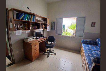 37_photo/94ce1efe83.8d2ef5eddb15fda8-ATLAS-4159fc59-d1ce-450b-bf1f-efc030316bb9.jpg de casa à venda com 3 quartos, 150m² em Vila Assuncao, Praia Grande
