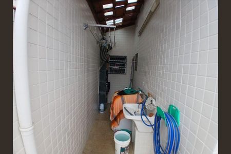 2_photo/94ce1efe83.8d2ef5eddb15fda8-ATLAS-56bd1232-7f76-4491-a2e3-8e8e6154cfa0.jpg de casa à venda com 3 quartos, 150m² em Vila Assuncao, Praia Grande