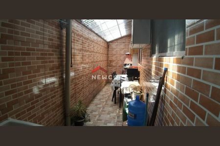 7_photo/94ce1efee1.a64c9b8819d7c011-ATLAS-f3d86b91-3064-4de0-a09a-e72d332b894a.jpg de casa de condomínio à venda com 2 quartos, 48m² em Vila Assuncao, Praia Grande