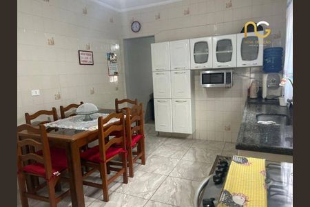 4_photo/94ce1efef1.d089674a9b2a0c73-ATLAS-50dfd349-9295-48c8-aeb2-f23d5e8e41a3.jpg de casa à venda com 3 quartos, 100m² em Vila Assuncao, Praia Grande