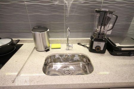 28_photo/94ce1eff7b.55c3d4b2eaa8559e-ATLAS-b0feb271-8ee4-46b3-b645-057ac555755d.jpg de kitnet/studio à venda com 1 quarto, 24m² em Vila Assuncao, Praia Grande