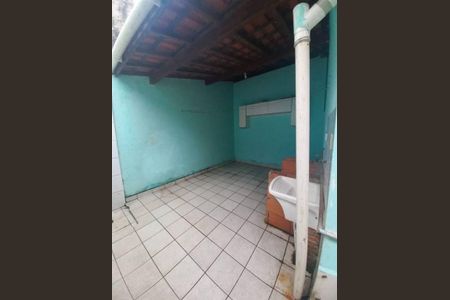 4_photo/94ce1eff7d.4b1885837c1b9428-ATLAS-6ca1a60f-9e4d-4a81-9797-c72531de4e1d.jpg de casa à venda com 2 quartos, 76m² em Vila Assuncao, Praia Grande