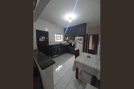 7_photo/94ce1eff7d.4b1885837c1b9428-ATLAS-ab851442-c87b-4082-871a-e28ecc2d1b6a.jpg de casa à venda com 2 quartos, 76m² em Vila Assuncao, Praia Grande