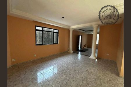 4_photo/94ce1f00bb.3b6bc584e225c04e-ATLAS-f8e0d608-35d9-48e5-8151-88414f2307eb.jpg de casa para alugar com 3 quartos, 260m² em Cidade Ocian, Praia Grande
