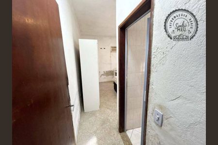 8_photo/94ce1f018b.40d9fa1f9666af40-ATLAS-75cab595-21d6-4213-a3b2-206fb8fb7250.jpg de casa à venda com 2 quartos, 69m² em Vila Assuncao, Praia Grande