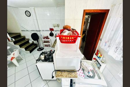 11_photo/94ce1f01d3.2b4381d368a6f37f-ATLAS-a4a8fdd7-3e9e-498b-9fa0-6ac44d859be8.jpg de casa à venda com 2 quartos, 69m² em Cidade Ocian, Praia Grande