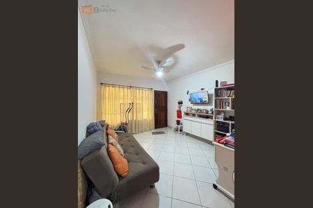 4_photo/94ce1f01d3.2b4381d368a6f37f-ATLAS-e7a3bbc2-ea67-4b0b-a261-601a4bb20cc4.jpg de casa à venda com 2 quartos, 66m² em Cidade Ocian, Praia Grande