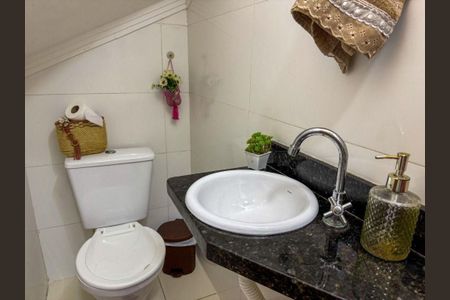 8_photo/94ce1f01d7.a596fb24e8ccb8cd-ATLAS-42b2159e-1c54-4a8e-831d-9407ca5df9af.jpg de casa à venda com 2 quartos, 61m² em Cidade Ocian, Praia Grande