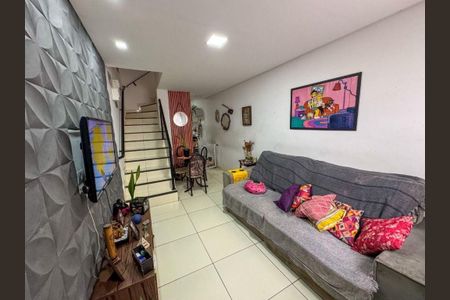 5_photo/94ce1f01d7.a596fb24e8ccb8cd-ATLAS-6fd2fb05-cd5f-4dbe-ae35-57c0068a7c59.jpg de casa à venda com 2 quartos, 61m² em Cidade Ocian, Praia Grande