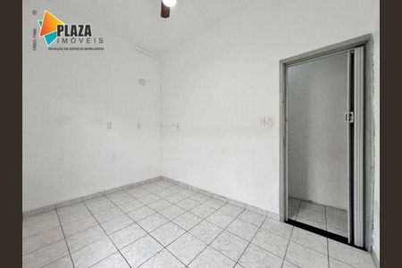 17_photo/94ce1f01f7.92c6913921281e8d-ATLAS-5a1fa9f3-5ecc-44c3-9c53-d05e11ae75bf.jpg de casa à venda com 2 quartos, 67m² em Vila Assuncao, Praia Grande